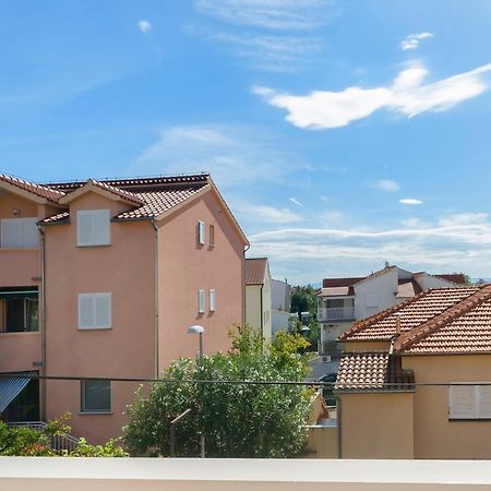 וודיצה Apartments And Rooms Mladen מראה חיצוני תמונה