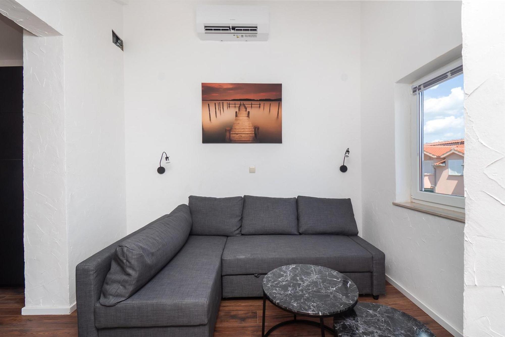 וודיצה Apartments And Rooms Mladen חדר תמונה