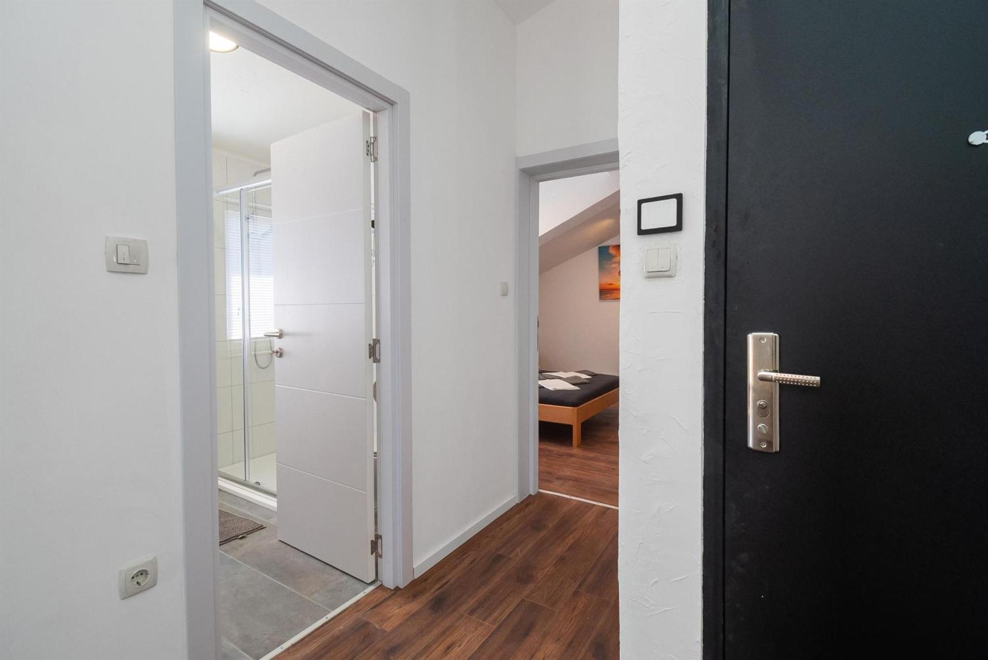 וודיצה Apartments And Rooms Mladen חדר תמונה