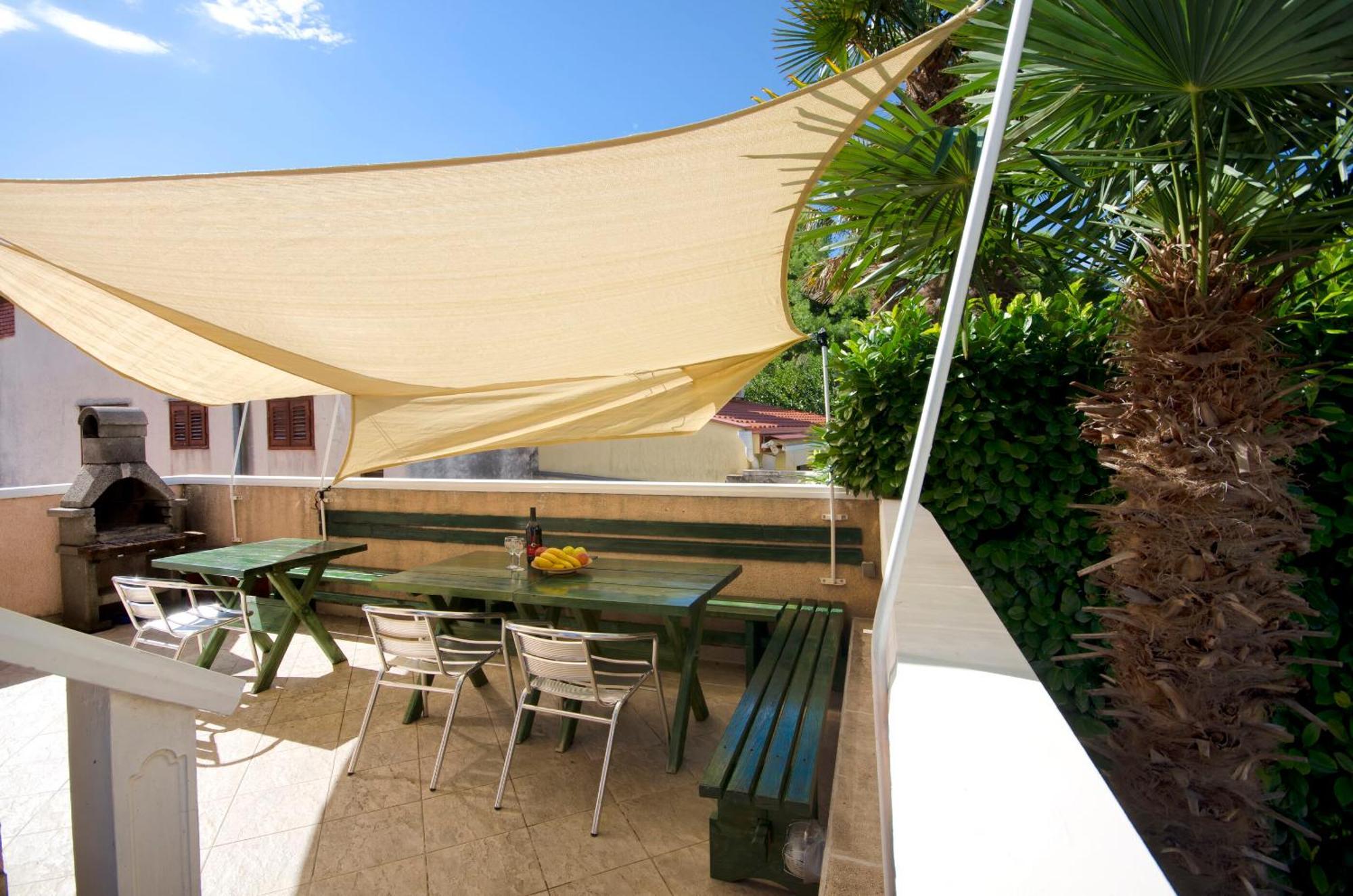 וודיצה Apartments And Rooms Mladen מראה חיצוני תמונה